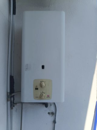 Calentador Gas Butano. Funciona perfectamente