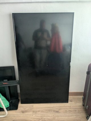 Televisor 65 Negro