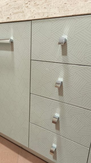 Conjunto mueble de baño con travertino como nuevo