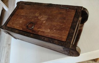 Caja antigua madera y metal 30x15x9