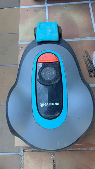 Robot Cortacesped Gardena ( solo se vende el robot