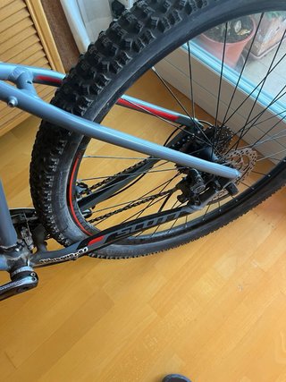 Bicicleta Scott 29 con accesorios