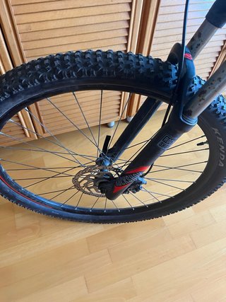 Bicicleta Scott 29 con accesorios