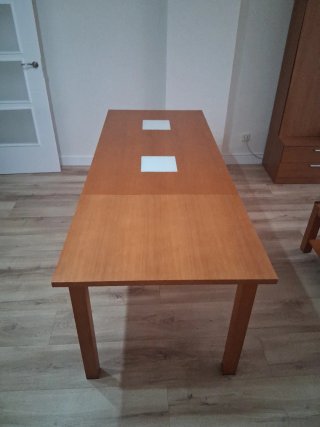 Mesa de comedor extensible de madera