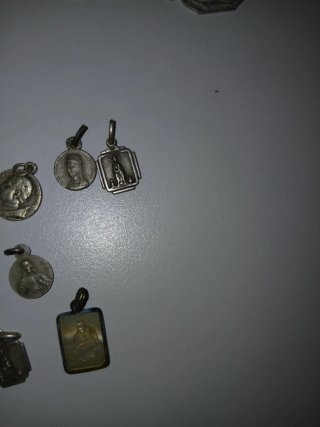 Lote de medallas religiosas antiguas