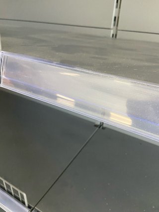 Estanterías metálicas para tienda