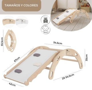 Gimnasio de escalada con tobogán para niños