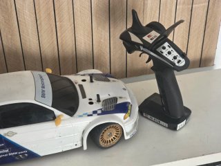Tamiya TGS 1/10 Nitro 4x4 BMW + FlySky