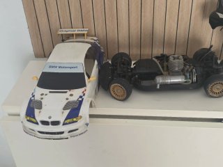 Tamiya TGS 1/10 Nitro 4x4 BMW + FlySky