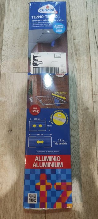 Tendedero extensible de techo metálico