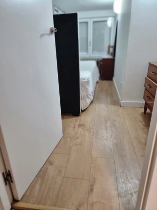 Se alquila habitación