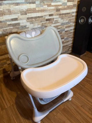 Trona de bebé ajustable
