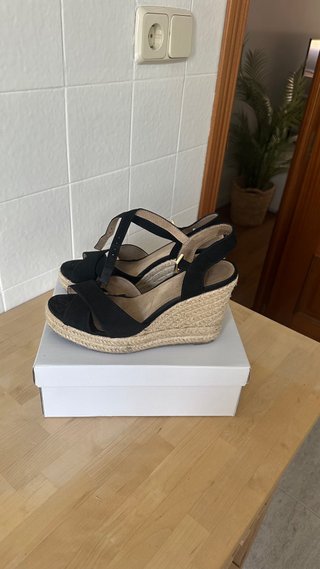 CUÑAS NEGRAS