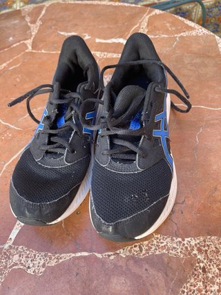 Zapatillas Asics niño negras y azules