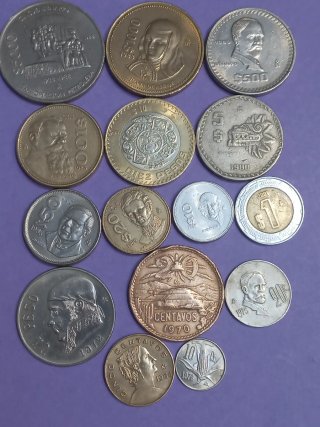 Lote de monedas antiguas mexicanas