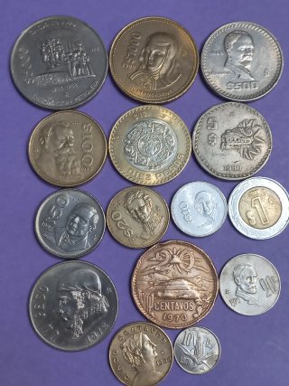 Lote de monedas antiguas mexicanas