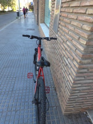 Bicicleta de Montaña Roja