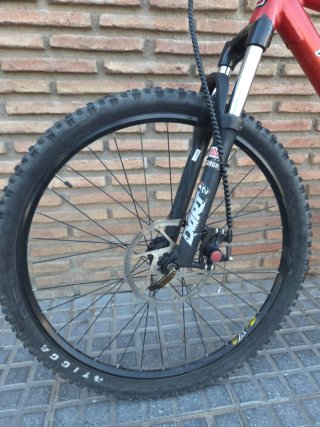 Bicicleta de Montaña Roja