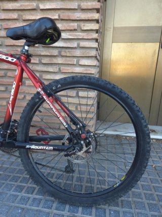 Bicicleta de Montaña Roja