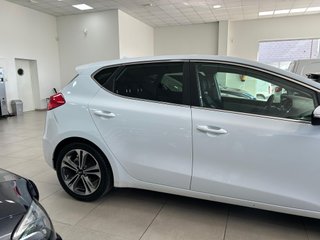 KIA Ceed 1.6 CRDI 136 CV AUTOMÁTICO 2017