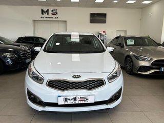 KIA Ceed 1.6 CRDI 136 CV AUTOMÁTICO 2017