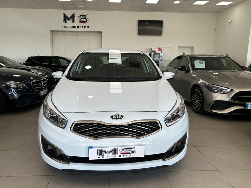 Kia cee'd 1.6 CRDi VGT GT Line Pack .Lux. DCT 2017, foto 2