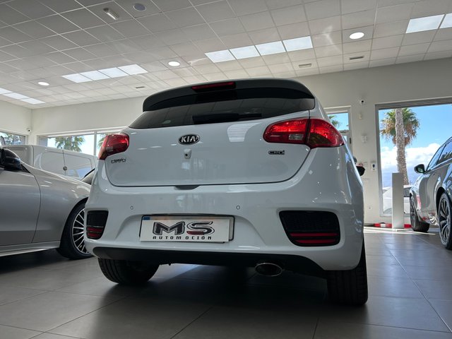 KIA Ceed 1.6 CRDI 136 CV AUTOMÁTICO 2017