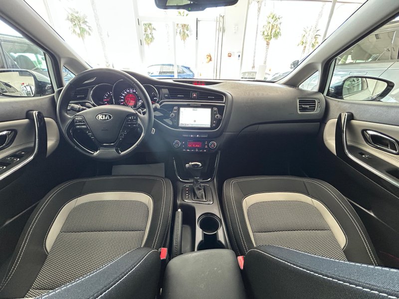 Kia cee'd 1.6 CRDi VGT GT Line Pack .Lux. DCT 2017, foto 33