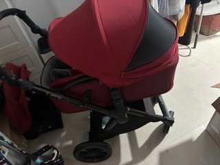 Carrito Jane Capazo y Sillita Rojo