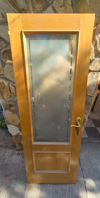 Puerta de madera de roble