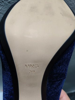 Zapatos de aguja azul terciopelo