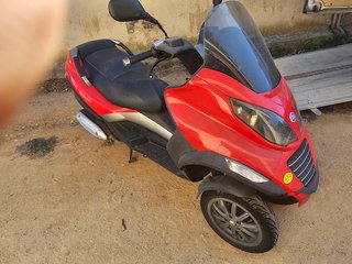piaggio mp3 125