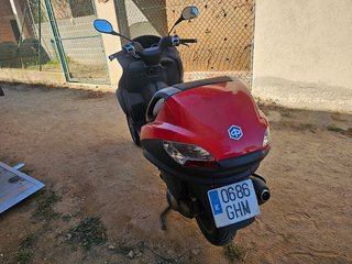 piaggio mp3 125