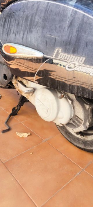 Moto Scooter Negra