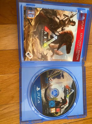 ARK Survival Evolved Explorer's Edition PS4