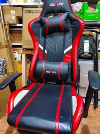 Silla de escritorio DOU LIFE negra y roja
