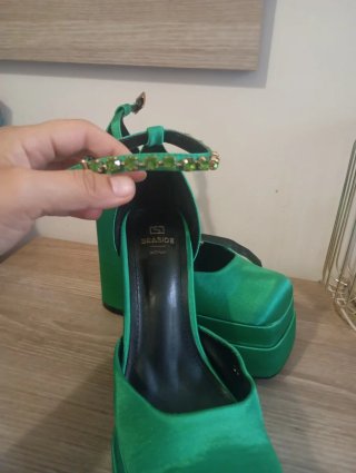 Zapatos de tacón verde plataforma