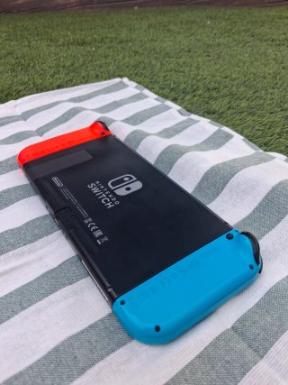 Nintendo Switch Blu/Rosso + Accessori