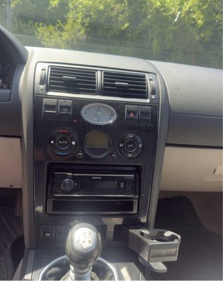 Ford Mondeo 1.8 i Ghis