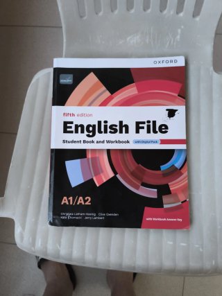 English File 5th Edition A1/A2. Student's Book ...