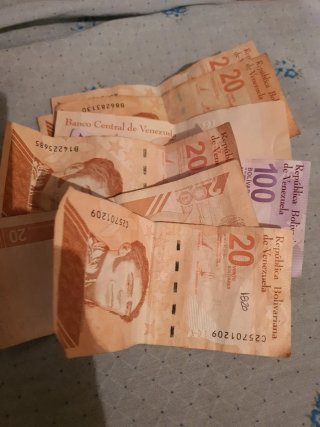 Lote de Billetes Venezolanos Antiguos