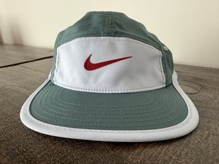 Gorra Nike Fly M/L Verde y Blanca