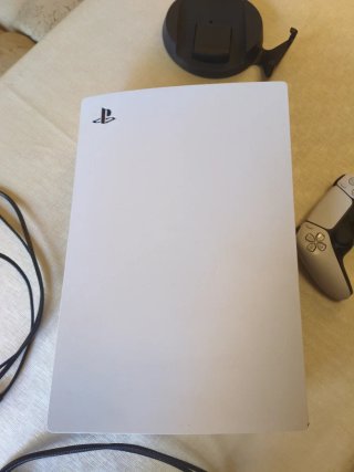 PlayStation 5 825GB Estándar + Mando + Base + HDMI