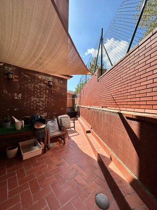 Piso reformado de 100 m² con terraza en Sants