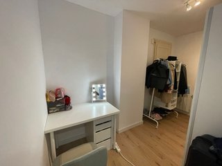 Piso reformado de 100 m² con terraza en Sants