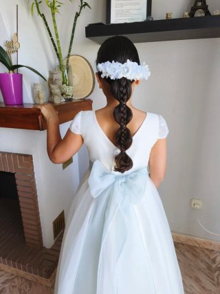Vestido de Comunión Blanco y celeste.