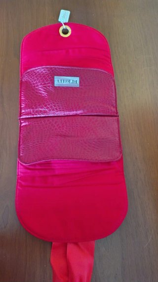 Pochette rossa con fiocco