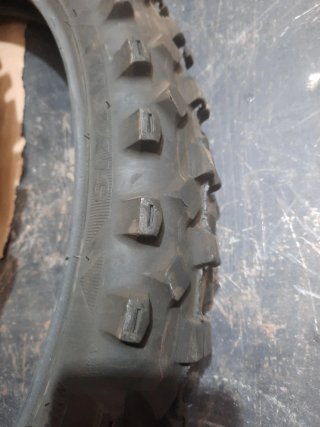 Rueda taco moto 90/90-21 54R