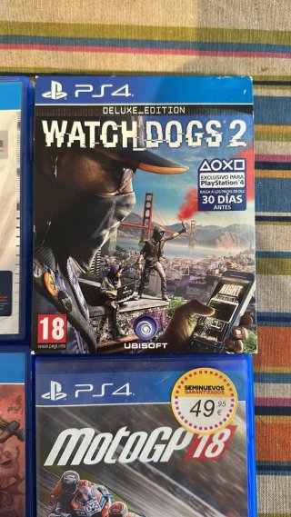 PS4 500GB Nero + Controller + 6 Giochi