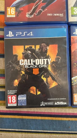 PS4 500GB Nero + Controller + 6 Giochi
